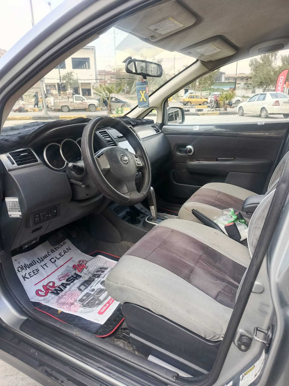 السلام عليكم 🙋‍♂️
نيسان فيرسا 
موديل 2011 
لون فيراني 
رقم نينوى ( الماني ) 
شرط التحويل 
كير شرط 
مكينة اثر دخان بسييييط!!!
🔥 كليين تايتل بدون حادث او دواخل شرط الفحص 🔥
* بيها فقط نص جاملغ الامامي رش فققققططط!!! 
الموصفات : 
كير توماتيك 
جامات كهرب 
تحكمات استيرن 
شاشة ايباد
عليها ادامة حدادية كاااااملة كلللوو جديد وشرط + طخم تاير بالكارتون وشرط ✅
تبريد ثللج 🥶 
تدفئة نااار 🥵 
مثبت سرعة Cruze
السعر : 85$ وبيها مجال للشراي ✅ خابر وتدلل 👍

📌للاستفسار الاتصال على الارقام التاليه : *********** اسيا 
*********** كورك 
* ملاحضة ـــ رقمي الاسيا بي واتساب ✅ 👍
