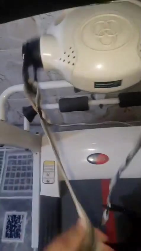 جهاز جري استخدام منزلي نضيف جدا وزن يتحمل ١٦٠كيلو بي حزام تكسير شحوم تدليك جسم كامل موصفات مبي ثري سماعات بلوتوث العنوان بغداد السعر ٢٧٥
***********.
