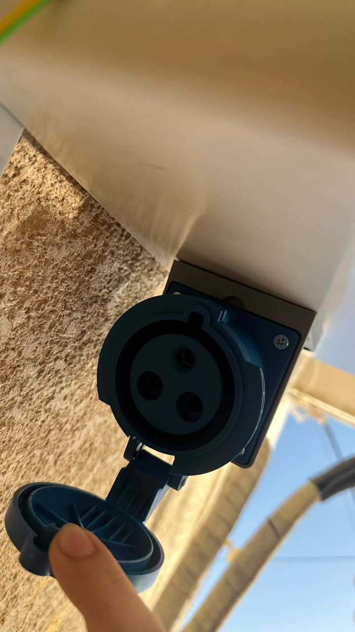 بورد شحن سيارة شغل ومواد كلهه درجة اولى وفووول اصلي ضمان سنه استبدال على كل القطع ويوجد توصيل لكل العراق

واتساب : ***********
السعر ٥٠ الف
