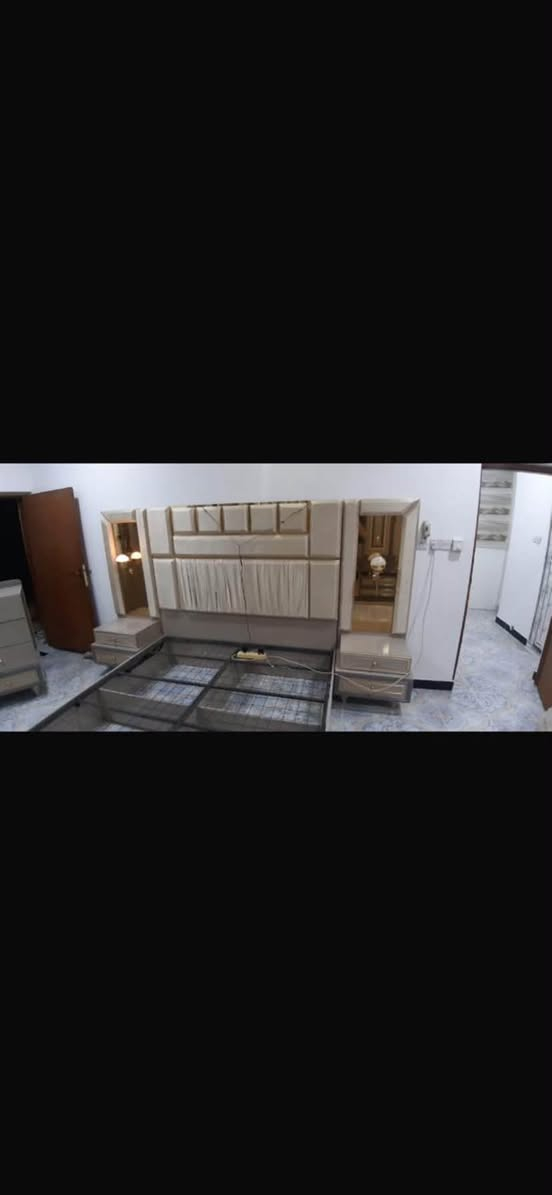 غرفه ملكيه ضخمه ١١ قطعه جديده


**إذا كنت صاحب هذا الإعلان وتريد حذفه لأي سبب، رجاءا أرسل رسالة إلى الدعم الفني**