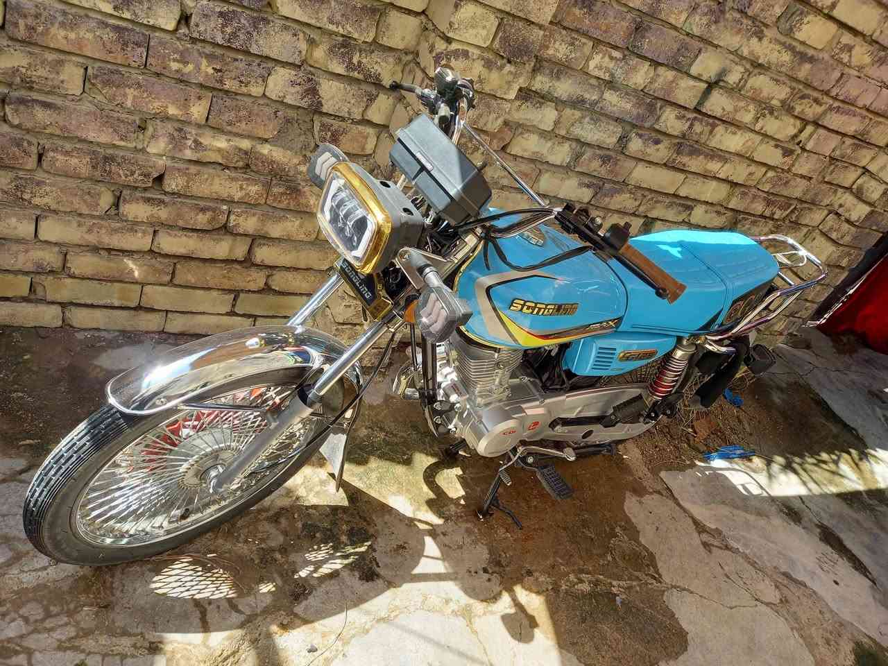 دراجه للبيع استعمال قليل السعر  ، 600 الف وبيها مجال


**إذا كنت صاحب هذا الإعلان وتريد حذفه لأي سبب، رجاءا أرسل رسالة إلى الدعم الفني**