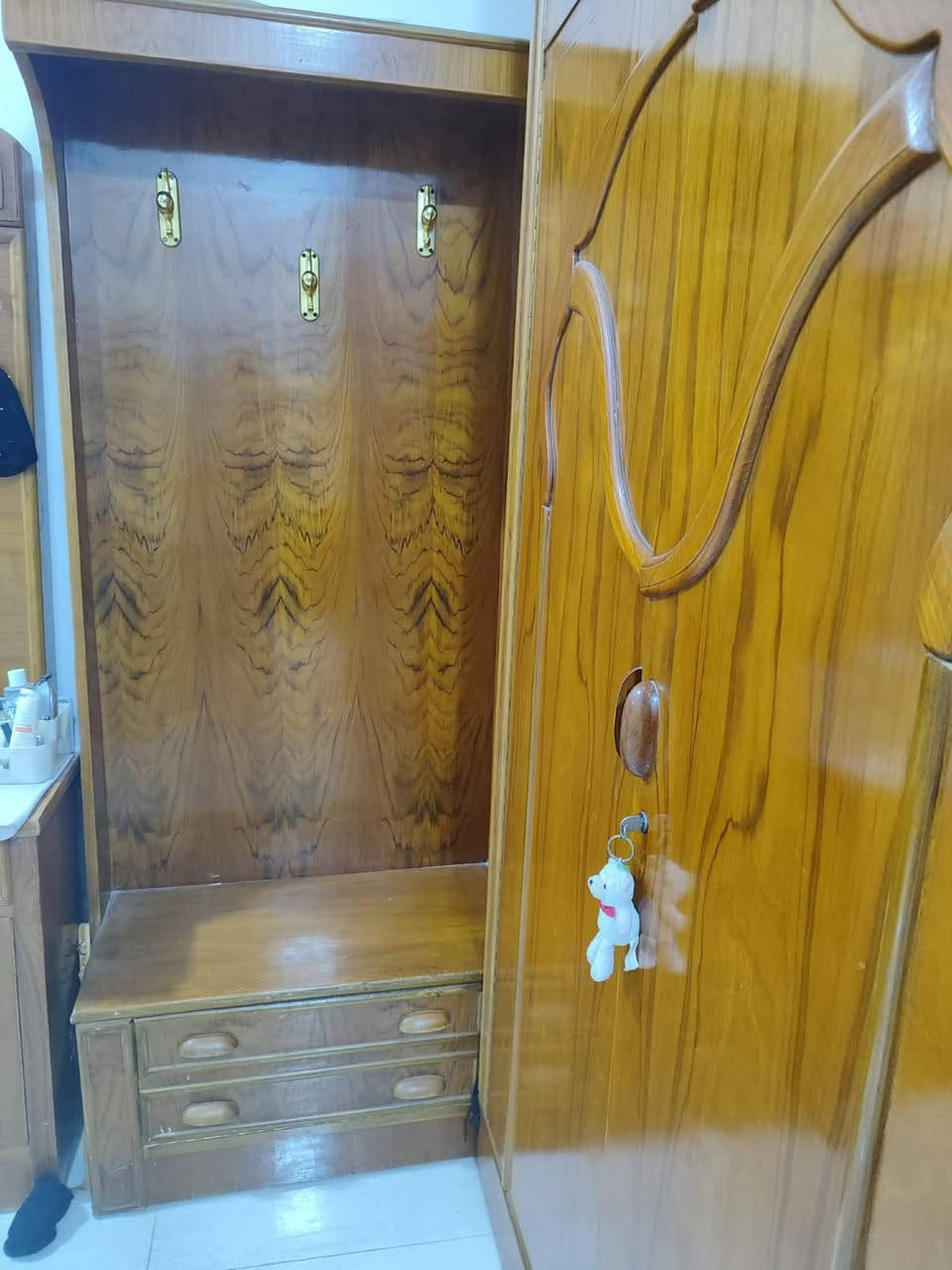 غرفه نوم اخشاب نظيفه للبيع
سعرها/ مليونين وبيها مجال 
 العنوان/ بابل قضاء الهاشميه 
اي سؤال او استفسار توصل على هذا الرقم بي واتساب 
***********
