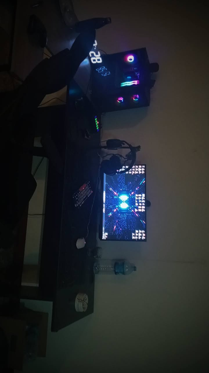 سلام عليكم
سستم كامل للبي 

كامله وية كامرة و شاشة و ماوسين و كيبوردين و مي

ز و كرسي بس جيب و اربطها 

مواصفات الحاسبة 

 

CPU 5 5500 AMD 

GPU RX 7 7600 AMD 

2*8(16GB) 

واحد تيرا  مساحة 

الشاشة 165htz samasung 

كيبورد redragon lakashmi 60%

وكيبورد ثاني كامل 

مايك وية الستاند V8S 

وياه مكسر كامل 

ماوسين واحد havit 8000dpi 

والثاني ، ناسي اسمة 

اثنينهن وايرليس

سماعات hyperx  cloud 

عن تحربة السماعه قوية الى درجة مو طبيعية   

كامرة تجارية full hd 60fps بدون تقطيع او تاخير 

وياها اثنين ماوس باد و كرسي و ميز 

ساكن سليمانية الي يريد يشتري يراسلني على الخاص و السعر لحد يكسر بي

 بايعها اضطراري


**إذا كنت صاحب هذا الإعلان وتريد حذفه لأي سبب، رجاءا أرسل رسالة إلى الدعم الفني**