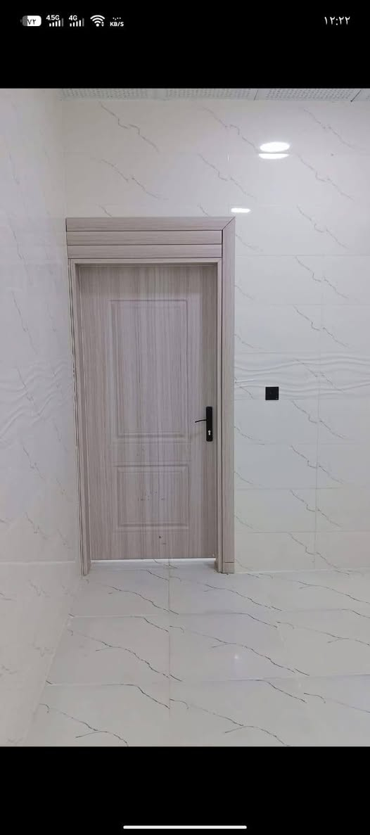 السلام عليكم بسعر مناسب للبيع بيت  مساحه 100متر جديد صفر مامسكون فول سراميك نضام تبريد مركزي واجة فلين تركي ابواب تركي عنوان كركوك حي بدر    السعر ٣٩ بي  مجال تواصل ***********
وايضا لدينا بيوت 
١٠٠ مربع
١٠٠ طول
وهيكل
