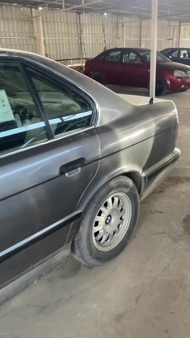 بي ام 525 اصل محرك كبس كير عادي سياره نكره سلف كلشي ميعوزها سعر 25 بيها مجال للستفسار اتصل ***********
