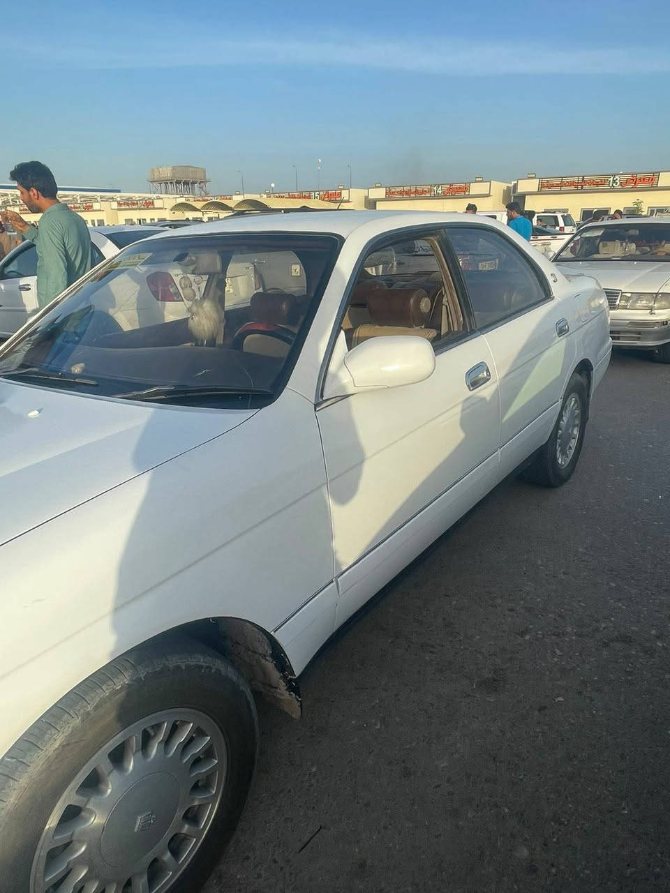 سلام عليكم كراون بطه للبيع متصل لو ابيض كفاله بس صبغ عام رقم بغداد سنويه منتهيه  بكانه بصره زبير رايد55وبيه مجال للشراي البصرة, العراق


**إذا كنت صاحب هذا الإعلان وتريد حذفه لأي سبب، رجاءا أرسل رسالة إلى الدعم الفني**