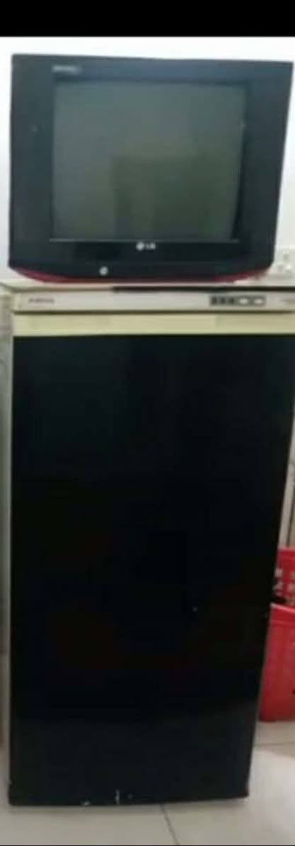 ثلاجه اخت الجديده تجميد فول ماشاء الله حجم 11السعر 200بيه مجال مكلف بالنشر شاري يجي  @إشارة مكان ابو غريب 
مجمدة عاموديه للبيع كلش نصيف شغاله مابيه اي عطل السعر 150بيه مجال 
@إشارة


**إذا كنت صاحب هذا الإعلان وتريد حذفه لأي سبب، رجاءا أرسل رسالة إلى الدعم الفني**