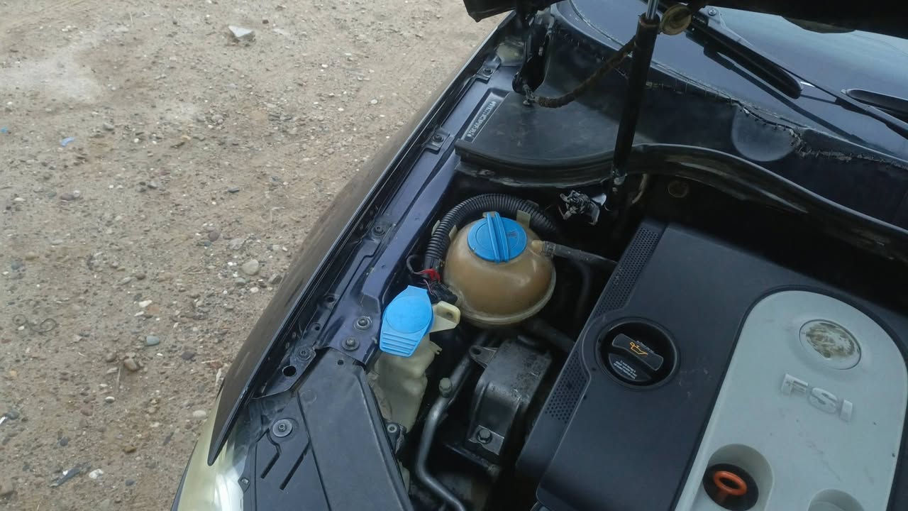 السلام عليكم
باسات موديل 2008 بيه قطعتين صبغ بدون دواخل ايرباكات سليمه تبريد وتدفئة شغلات تخم تاير وباتري جديد يعوزه ترتيب بالكهرباءيات وصدر هم يعوزه كير محرك تمام رقم مميز صلاح الدين باسمنا العنوان تكريت قريه الشهامه 
للاستفسار الاتصال على الرقم ***********
السعر 58 وبيه مجال للشراي
