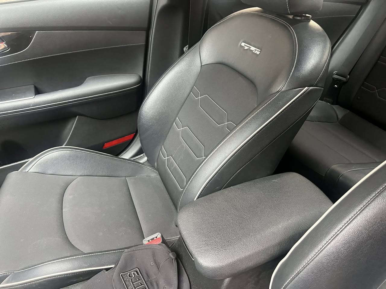 سلام عليكم اللبيع موديل 2023 فورتي جيتي لاين حادث خلفي  بدون رقم سيارة بدون دواخل بدون ايرباك صورحادث وتفاصيل على رقم واتساب /***********
