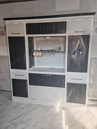 كاونتر ابو الملاحق • شبه جديد • ضربة باب