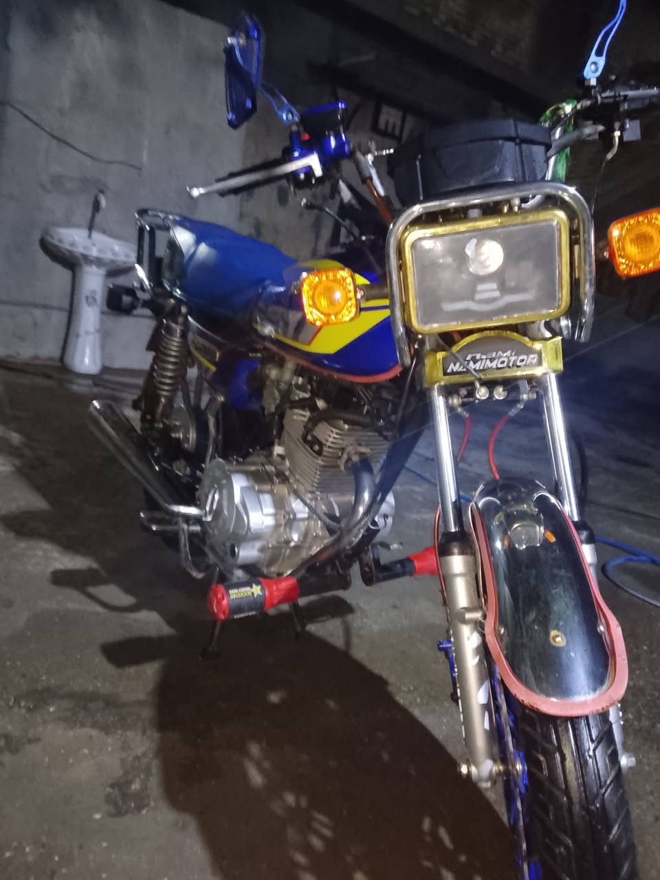 ا
سلام عليكم شباب ايراني خمسه كير موديل 25دراجه تجفيت جديد 
دراجه خير من الله ما نقصهه برغي السعر 650 بيهه مجال قليل *********** مكان بغداد
