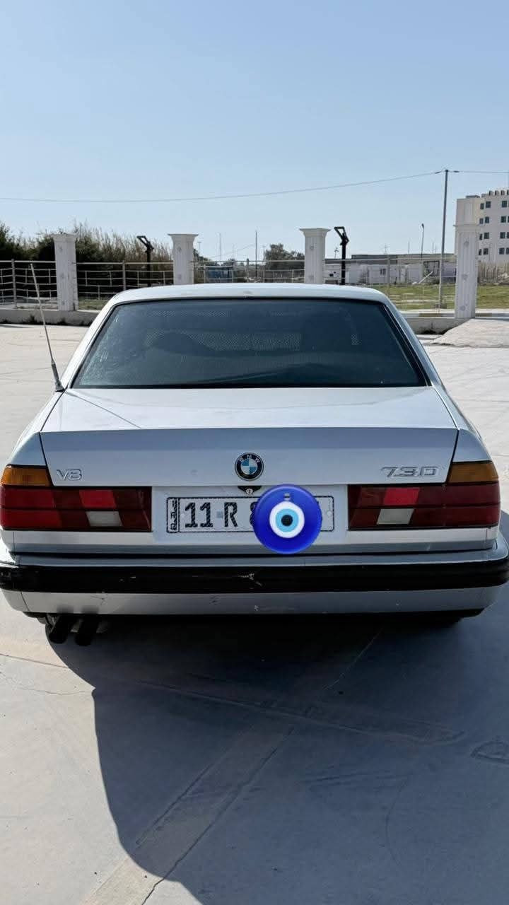 السلام عليكم
بسبب الوعود الكاذبه رجاء الموشراي لا يتعبني 

سياره جديده وبلاديه ع

 وضع الشركه 

بي ام دبليو.   730i.اصل

8سلندر مسكر أصل 

موديل 1993 بلاديه  

رقم بغداد انكليزي تحويل ثاني يوم 

بدون حادث ولا صبغ بلاديه

تخم تاير جديد ويل شعاع نضيف 

كير محرك شرط الكفاله 

تبريد ثلج شرط

. سياره فول مواصفات 

تشغيل واطفاء  عن بعد ع ريمونت مع تشغيل لايت نضام أمريكي 

. سلايت طكتين  

كشنات فول كهرباء هيتر 

خزن ميموري 

حداديه امامي خلفي جديد شرط  جاهزه 

+ كهربائيات بلاد شرط ع وضع الشركه 

خارج وداخل جديد ونضيفه 

دواخل غرفتها نضيفه شرط 

  مكاني واسط الكوت 

للاستفسار الإتصال على الرقم 

***********
