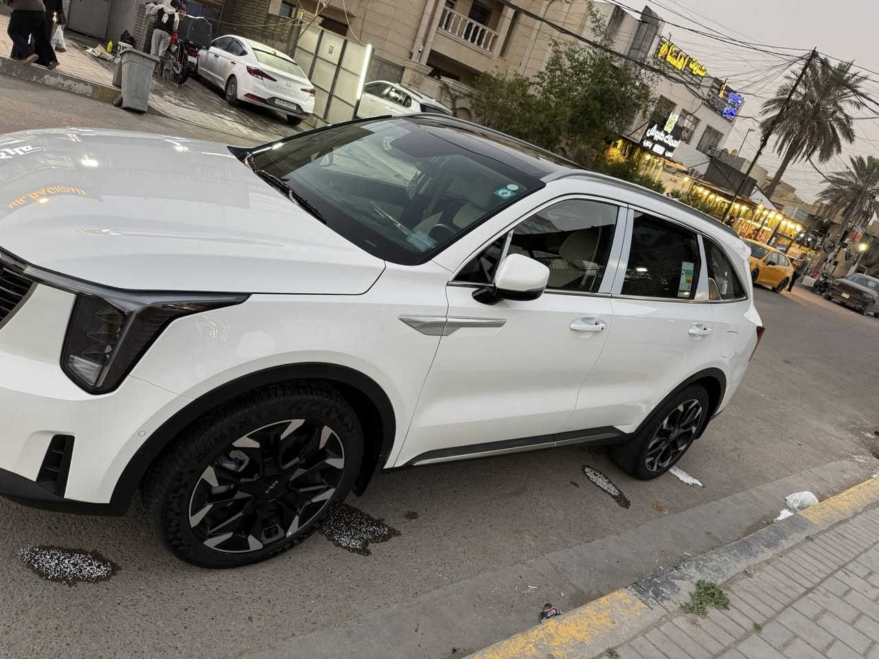 سلام عليكم سورنتوموديل 2025 سياره فول فتحت سقف داتشواربع كامرات تطبك عل بصمه ويل 20سيا ره بعده زيرو ماشيه 1600كليوملاحضه السياره بيه بارده وتكحيل بكد اصبع سعر السياره 34الف وبيه مجال مكان السياره شارع فلسطين *********** ممتواجد عل فيس
