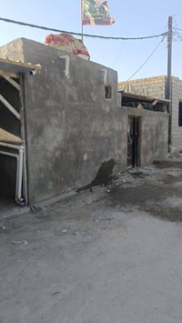 بيت للبيع • ٢٠٠م • غرفتين