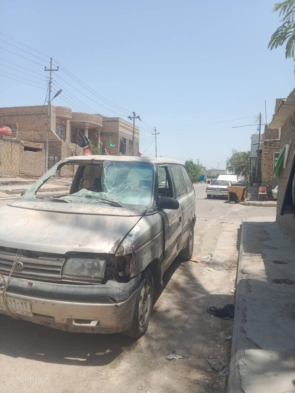 السلام عليكم ورحمة الله وبركاته
اخوان هاي السيارة رايدها للبيع كفاله عامه هيه بس بيها شويه شخوط وعوزها ترتيبات والتبريد الفاكيوم شغال فقط وهاي الفتحه بالجامة تهويه تره 
المهم مكاني ناصرية مركز وهذا رقمي للتواصل***********

سايمينها ب18 وبيها مجال گير عادي وبيها مكينه ونجي6سلندر حلوه مكينتها
