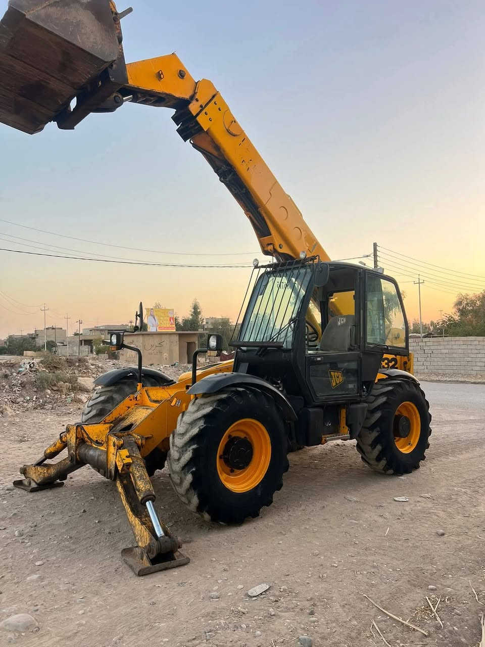 للبيع 2001
رقم سليمانيه سنويه صاقطه من 2021
اليه جاهزه للعمل
12ونص متر
مكان كركوك قضاء الحويجه ناحية العباسي
سعر 140 وبيه مجال شويه
مو شراي لا تخابر
رقم ***********
