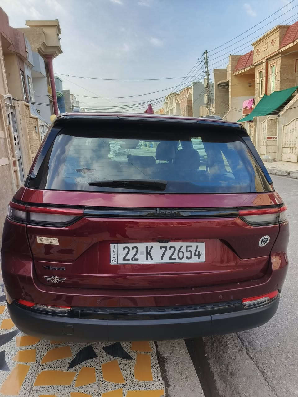 السلام عليكم جيب خليجيه وكال هارلم موديل2023 التيتيود بلاك ادشن.... سعر 34000 وبيه مجال
ماشيه ٨١ الف كيلو
 ***********
المواصفات :
* رادار امامي مع مانع تصادم . 
* تحذير الخروج عن المسار . 
* تحذير النقطة عمياء  .
* نظام تحذير عند التقاطعات. 
* شاحن موبايل وايرلس. 
* ويل قياس 20 انج .
* فتحة سقف . 
* لوحة القيادة بقياس 12 أنچ. 
* كير شفتر بالستيرن . 
* كاميرا خلفية. 
*شاشة كبيرة 10.1 أنج
* المصابيح الأمامية زنون .
* كشافات الضباب زنون . 
* دخول ذكي. 
* تشغيل عن بعد .
* الصندوق الخلفيي كهربائي .
* فرش المقصورة الداخلية من الجلد والشاموا .
* مقعد السائق كهربائي .
* المقاعد الأمامية تدفئة .
* حساسات خلفية . 
* مكيف خلفي . 
* تدفئة مقود القيادة . 
* مانع تصادم خلفي .
* بلوتوث تلفون . 
* محدد سرعة . 
* نظام التشغيل والإطفاء الأوتوماتيكي
