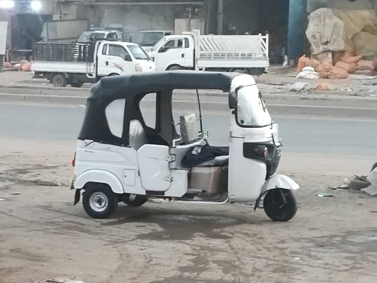 تكتك لبيع موديل 22شهر 7 مكينة مكفولة تنقيص تبخير تكتك مكفولة اتخم تاير مسجل  كهربائية جديدة رقم نكليزي هزة جديدة تكتك حله من صورة سعر خاص  تصل على الرقم ***********
