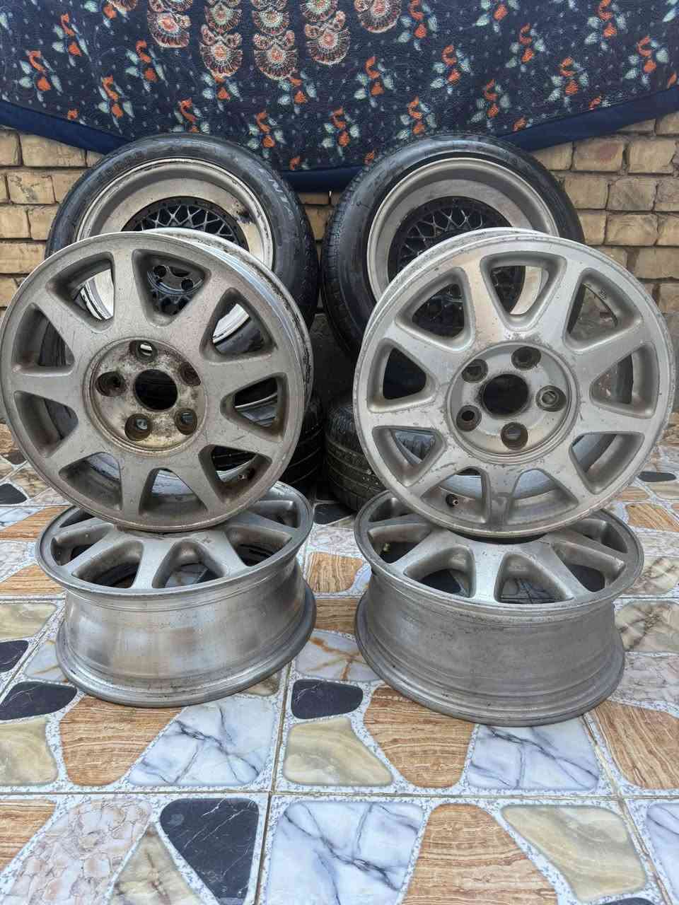 سياره مارك موديل ٢٠٠٠بكلايتات جدد بمعنى الكلمة و ماصدات إماميه جديده ووياله نضيفات جدن ابلاديات يابنيات مال حاويه أي استفسار اتصل على هاذ الرقم ***********
