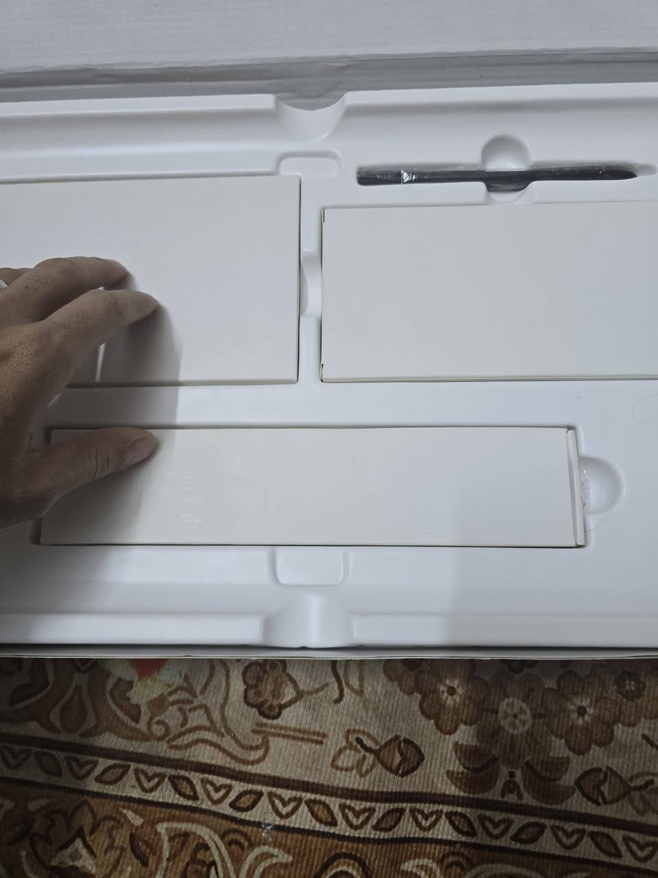 شاشة بهذا الشكل تربط من خلال الموبايل طبعا الطبقة مالته بيبر مات تشبه الورق تستخدمها للرسم فدشي 65 مع التوصيل


**إذا كنت صاحب هذا الإعلان وتريد حذفه لأي سبب، رجاءا أرسل رسالة إلى الدعم الفني**