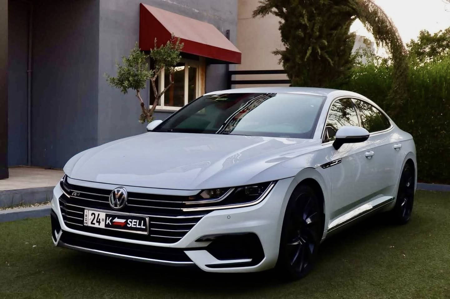 .فولكس واگن ارتيون -2020 🔥
.كلين تايتل 
.ماشي 59الف ميل فقط 
.(وارد الماني ضمان دولي سويجين )
. محرك 2.0 Turbo طياره 🚀
.مواصفات RL 
.خمس وضعيات قيادة 
.رادرا امامي خلفي 
.كاميرة خلفية 
.ويل حجم 20 
.لايت زينون  
.الدواخل كاربون ڤايبر 
. كشنات تدفئة
 .أوتو هولد
 .الكراسي الامامية مطرزة RL جلد وكنتارا
.المرايات الجانبية كهربائية 
 شبابيج بدون إطار (شكل سبورت)
.بك لايت ليد طويل 
.شفتات بالاستيرن
 .شاشة جبيرة CarPlay / Android Auto
.حساسات امامي خلفي 
.قيادة شبه ذاتية 
.مواصفات كثيرة جداً جداً 
.فول فول مواصفات ما عدا بانوراما
.رقم واتس اب  (***********)
