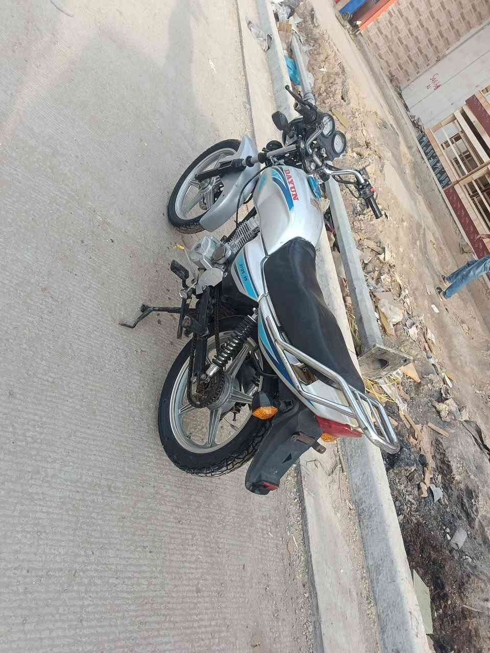 السلام عليكم دايون مديل 18اوراق اصولي البيع السعر 675وبيه مجال بصيط الموشاري لا يكسر بحلال العالم العنوان حله خلف كراج الموحد الهاتف ‏‪***********‬‏
