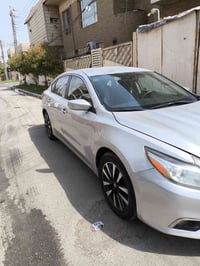 سياره نيسان التيما 2018 وارد امريكي حادثها جاملغ بدون دواخل ومصبوغ الب...