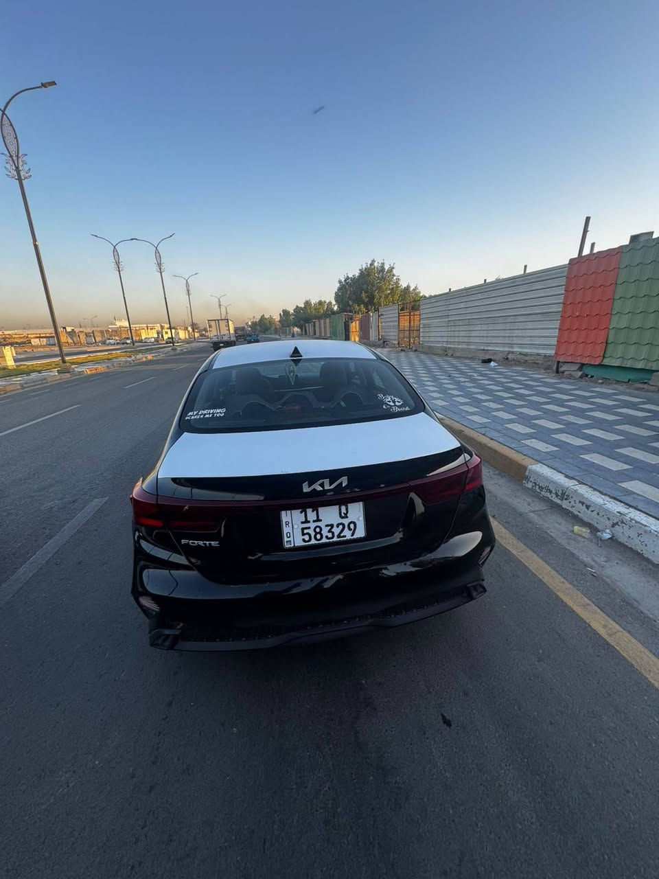 سلام عليكم كيا فورتي موديل ٢٣ لون اسود
المواصفات عادي ماشيه ٩٧ وقابله للزياده 
تحويل ثاني يوم سعر ١٣٣$ وبيها مجال 
الرقم ***********
