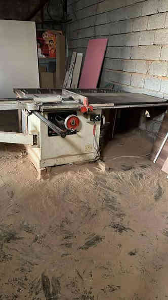 محل نجاره كامله للبيع
عنوان كركوك لتواصل ***********
