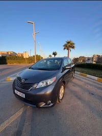 بسم الله الرحمن الرحيم          «للبيع فقط»  TOYOTA SIENNA 2015   السي...