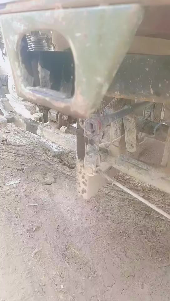 السلام عليكم ستوته للبيع نافيه بتره كل شيء شغال بيها البودي خايس واحد منا ومنها داير ما دايره شاصه مقفول رقم شاص موجود اوراق ماكينه مفتوحه مكان الديوانيه  يشتريه يتصل على هذا الرقم***********
