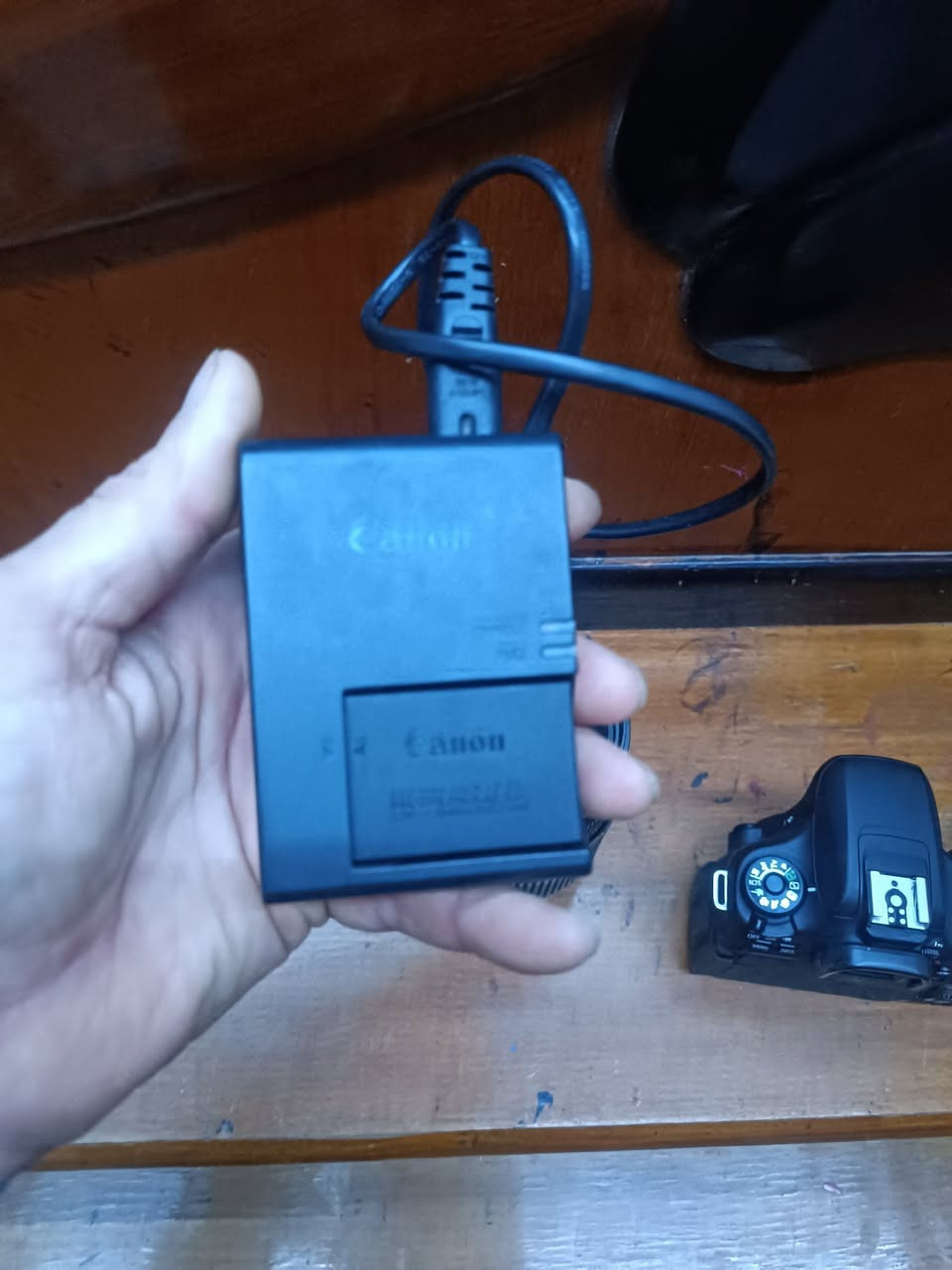 كانون الغنيه عن التعريف D760 غراض كامله من زوم 50mm من جنطه من شاحنه من كارتونه ضمان شهر عل الفحص شرط السعر 500 مكاني بابل


**إذا كنت صاحب هذا الإعلان وتريد حذفه لأي سبب، رجاءا أرسل رسالة إلى الدعم الفني**
