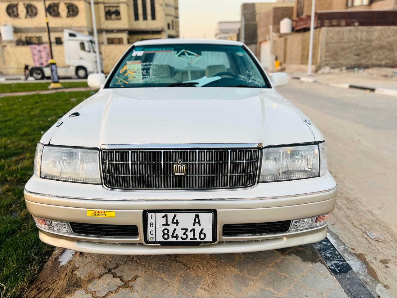 السلام عليكم للبيع راس ثور موديل 1997 رقم بصره دولي  سنوية جديده ل30 تحويل ثاني يوم سياره مكفوله من الكصه والنقل الجثه والضربه القويه والكلبه والعيب الشرعي مكينه وكير جدد في في تي حداده طخم تاير ويلكب جدد تبريد شغال سياره جاهزه وجديده السعر 97 ورقه ورقه 🔒 الاستفسار الرقم ‏‪***********‬‏ مكان السياره البصره الزبير البصرة, العراق
