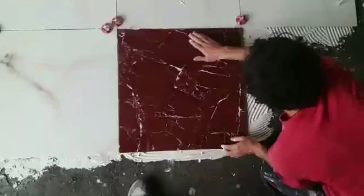 خلفه +كادر كافة أعمال السيراميك 
***********
