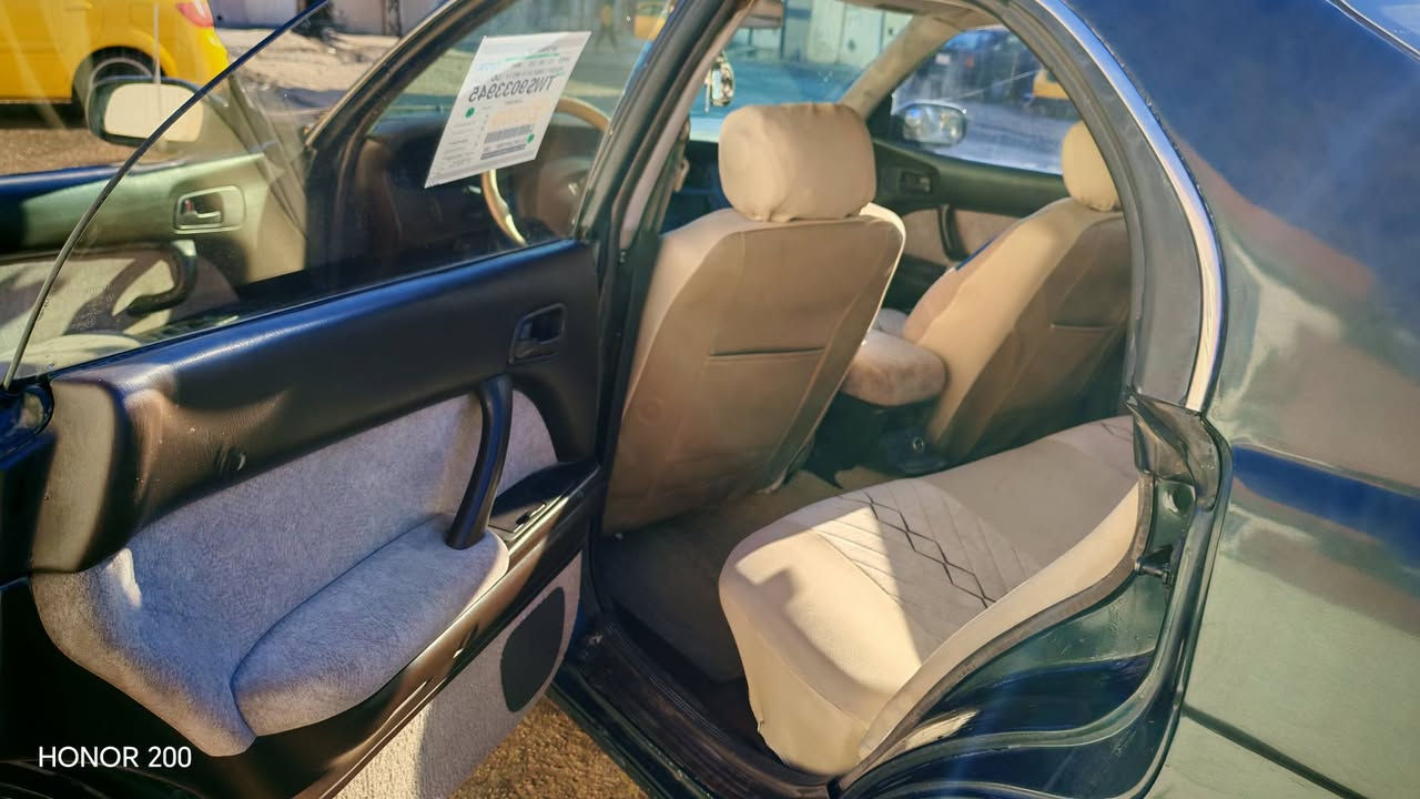 السلام عليكم
بطة موديل ١٩٩١ مصبوغة جمالية طخة صغيرة بالصندوق بدون دواخل رقم صلاح الدين جديد بأسمي سنوية جديدة لل٣١ 
مكاني موصل
سعر ٥٨ وبيها مجال بسيط
الاتصال على ***********
***********
