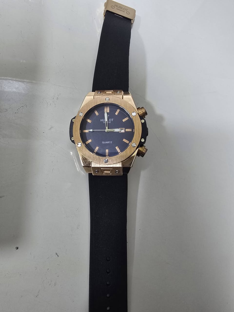 هابلوت مختم وزن ثقيل ١٥ الف توصيل موجود ***********
