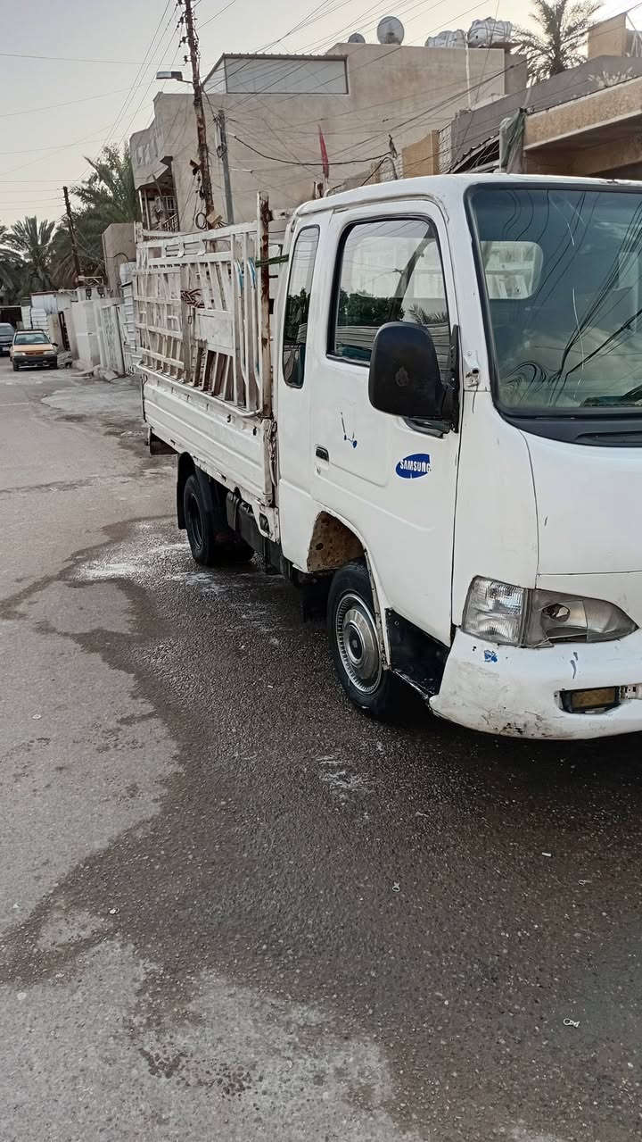 السلام عليكم سامسونك للبيع موديل 2000
رقم بابل مشروع وطني تحويل ثاني يوم
سياره نضيفه وخير من الله 
السعر ٢٧ رقم الهاتف ***********
