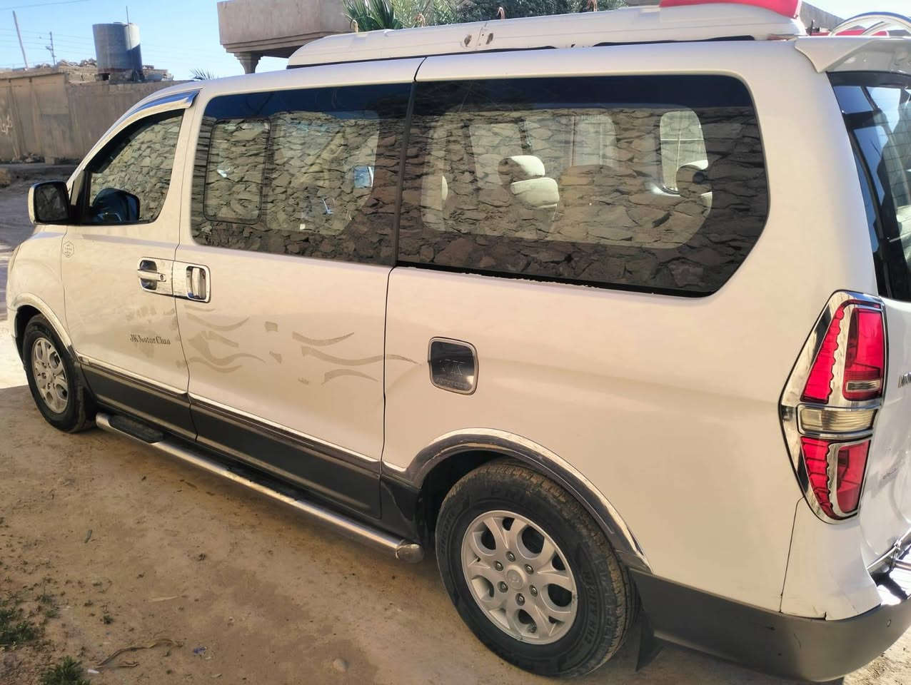 هونداي ستاركس 2009 فول مواصفات مفتوح كفاله عامه من ضربه وصبق وتعديل و تبديل سياره جديده السعر 158 بيهه مجال بصيط حك الجيه ***********
