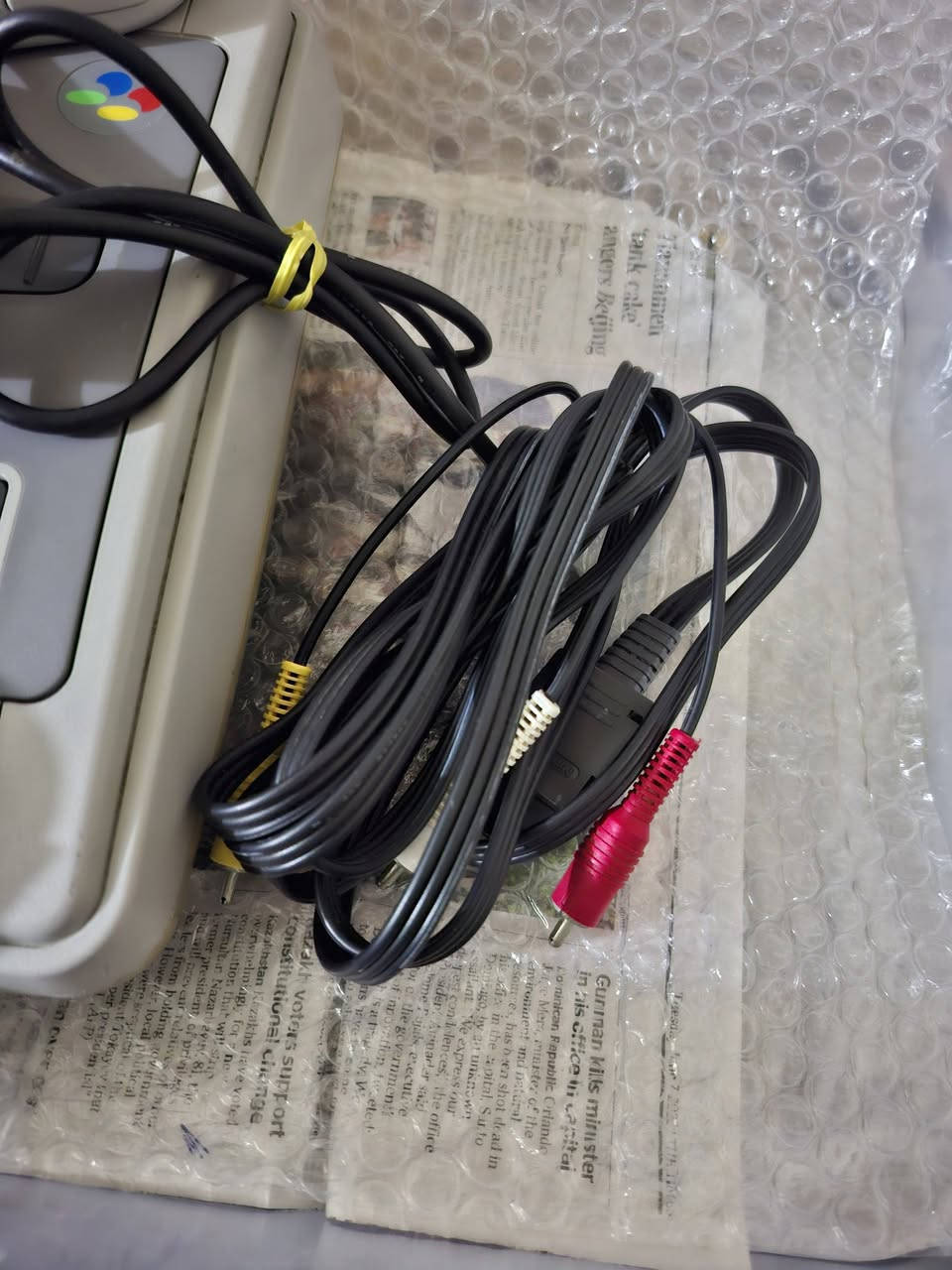 للبيع ..
سوبر فاميكوم مستعمل بدون كارتون مع ملحقات اصلية مع شخوط بسيطة بدون محولة نظيف 

سعر : ٨٥ الف 
يوجد توصيل


**إذا كنت صاحب هذا الإعلان وتريد حذفه لأي سبب، رجاءا أرسل رسالة إلى الدعم الفني**