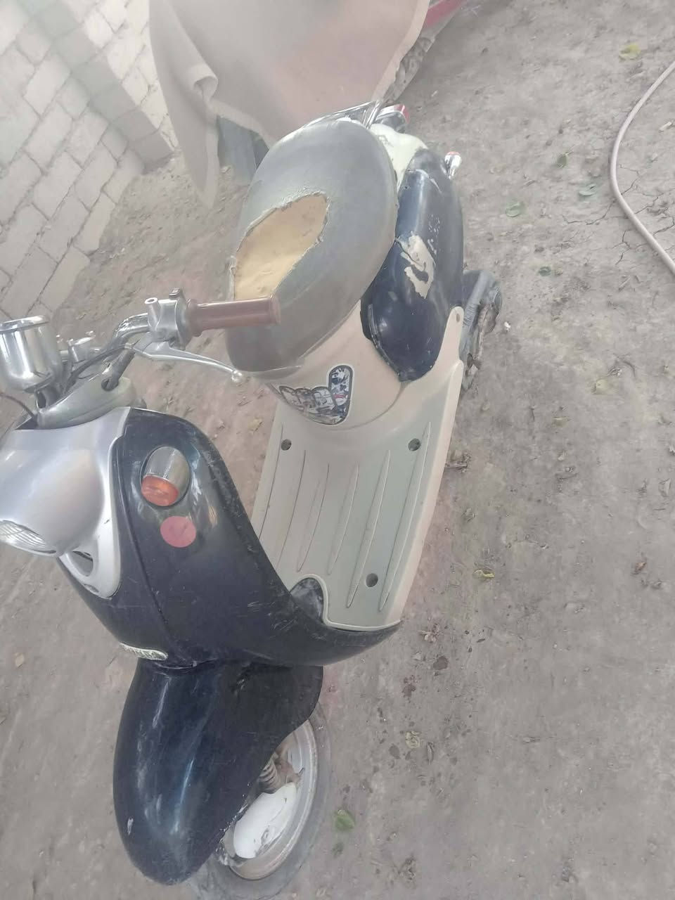 السلام عليكم دراجه مصريه لبيع شغاله شغل وطلع كلشي ما عوزه هندر واحد بي وكت الله شاهد دراجه حلوه ونضيفه سعر 125 وبيه مجال مكان سوق الشيوخ  رقمي ***********
