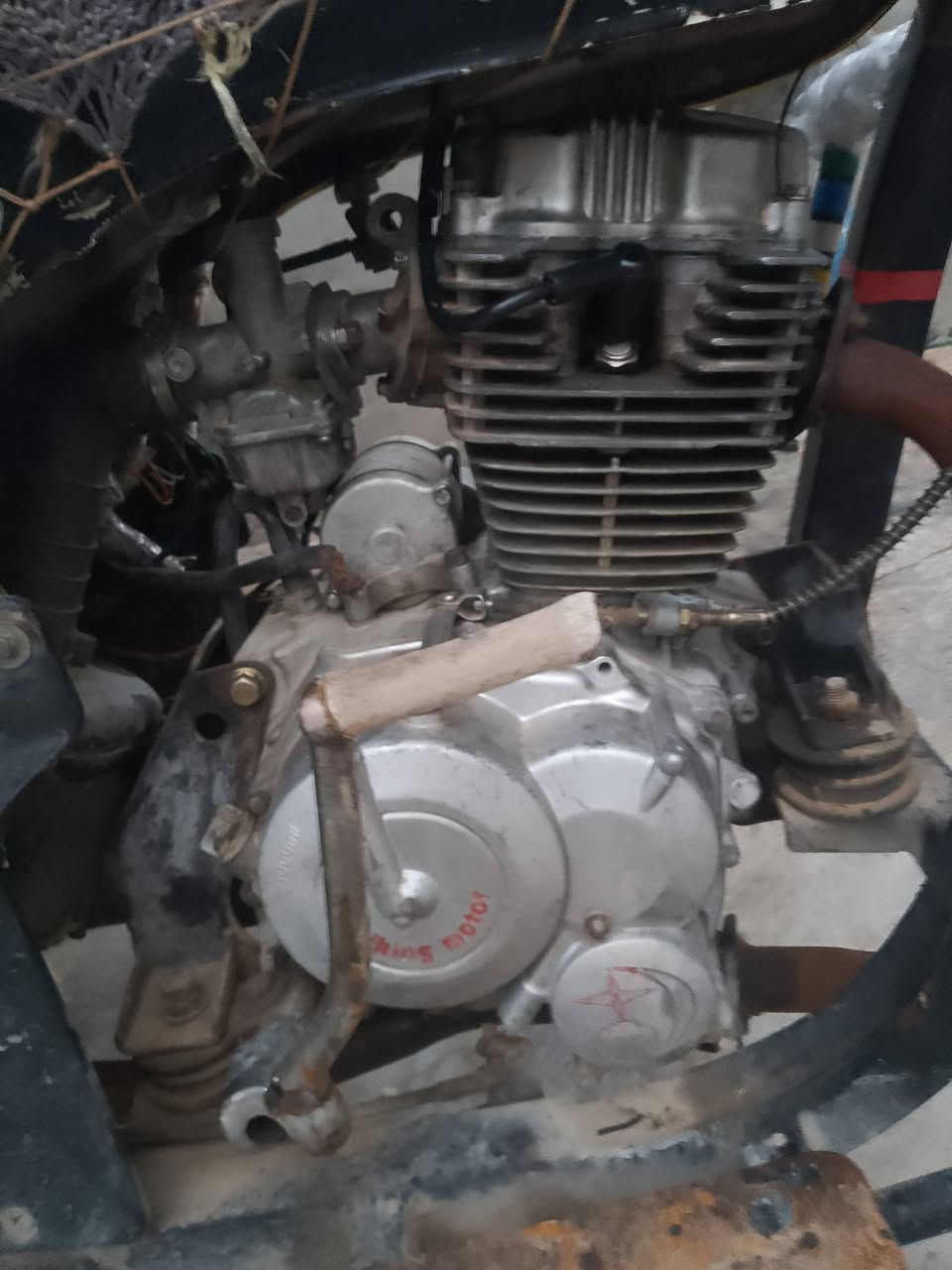 السلام عليكم ورحمه الله وبركاته ستوته للبيع شرط كله شقال 
موديل 2017
و محرك 2017
السعر 800الف
و بيه مجال قليل للشراي 
الرقم ***********
مكاني كركوك 
وال خاص هم مفتوح
