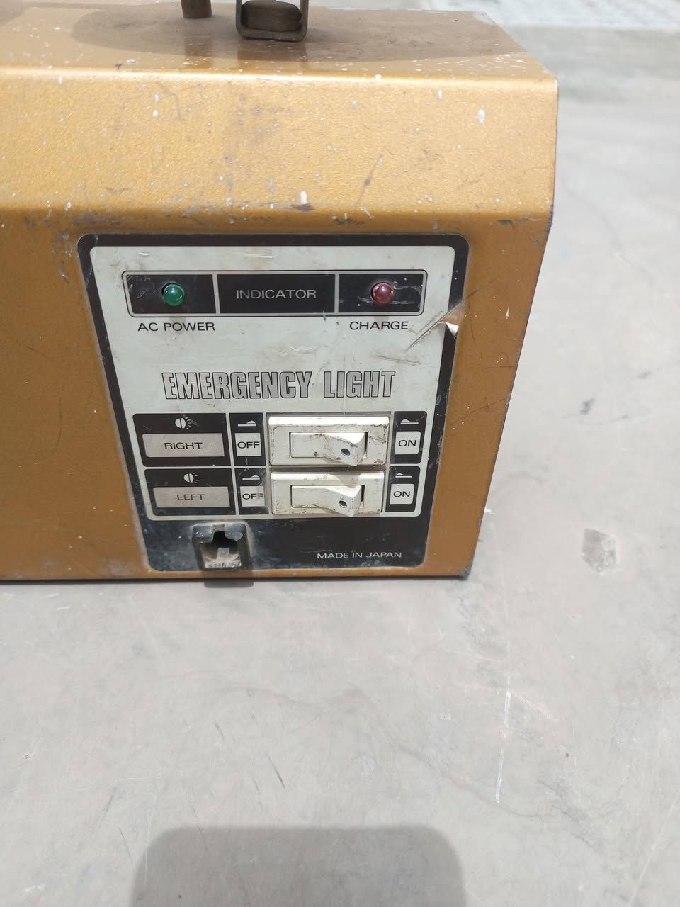 للبيع صناعة يابانية  موديل السبعينات    جان يستغل وهسة عاطل السعر٢٠  الف


**إذا كنت صاحب هذا الإعلان وتريد حذفه لأي سبب، رجاءا أرسل رسالة إلى الدعم الفني**