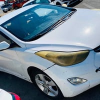 خليجي بيها قطعتين صبغ فقط بدون ضرر محرك حجمه 1800كير تبريد بحاله جيده ...