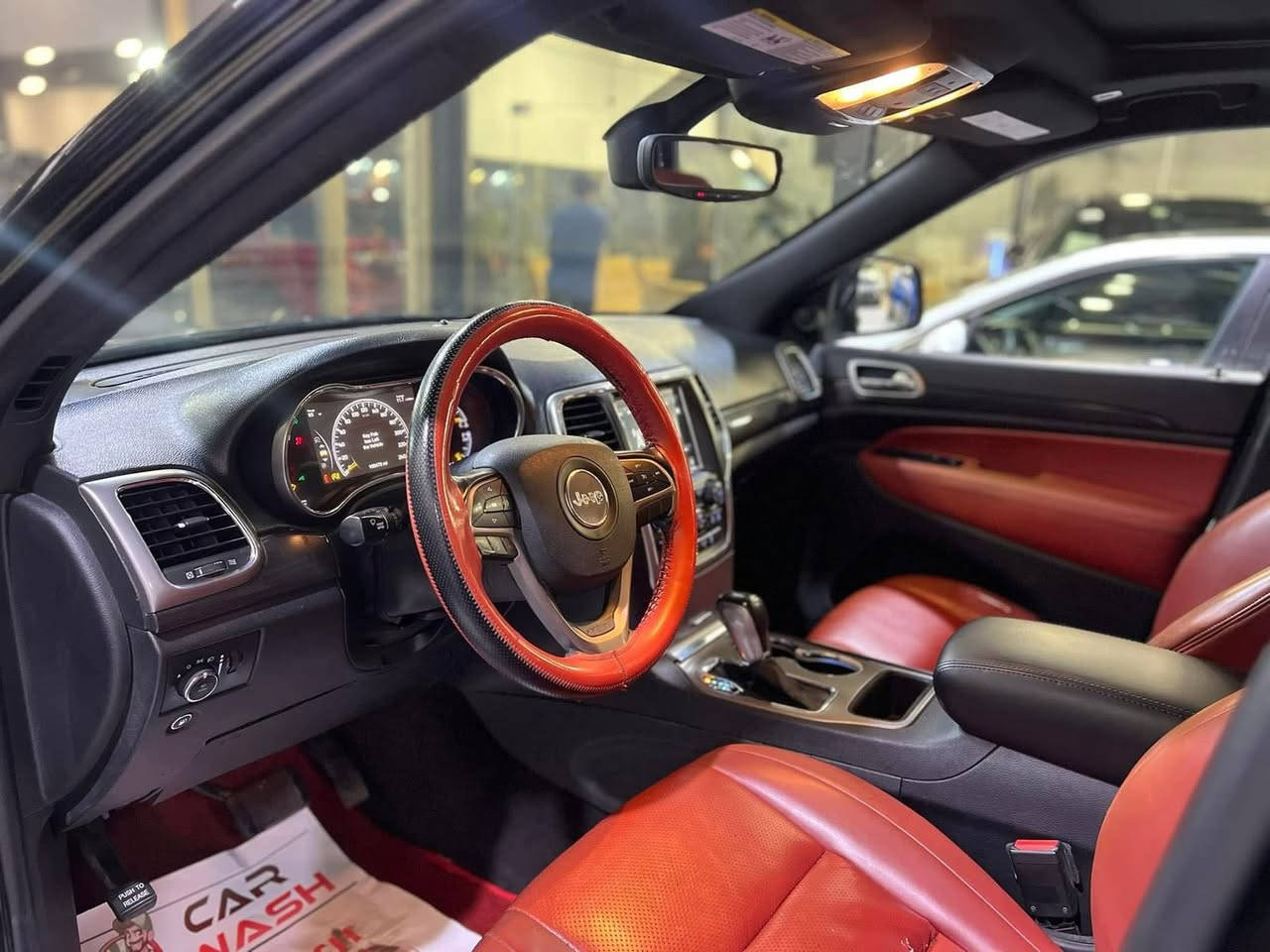 المركبة   :  جيب گراند شيروكي 
موديل   : 2018
الفئة     : بلاك توب
الحادث : صبغ 2 جاملغ  + بنيد 
الكفالة  : نكفل السياره من الغرق و الحرق
الايرباك :دشبول + درگة
الرقم     : بغداد الماني حرة
السعر.  :17000$ قفل قفل 
المواصفات :
✅محرك 3600 ( 6 سلندر )
✅اللون اسود 
✅شاشة فول HD  
✅تحكم مقود
✅داخل جلد احمر ( عمل )
✅كامرة خلفية
✅نقطة عمياء
✅بصمة و تشغيل عن بعد
✅الجنطة كهرباء
✅مقاعد امامية كهرباء 
✅حساس خلفي 
✅فتحة سقف
✅ويل كب قياس 18
***********
