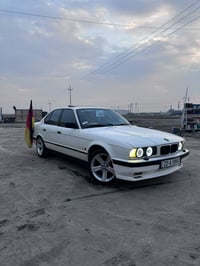 بي ام دبليو • توماتيك • ١٩٩٠