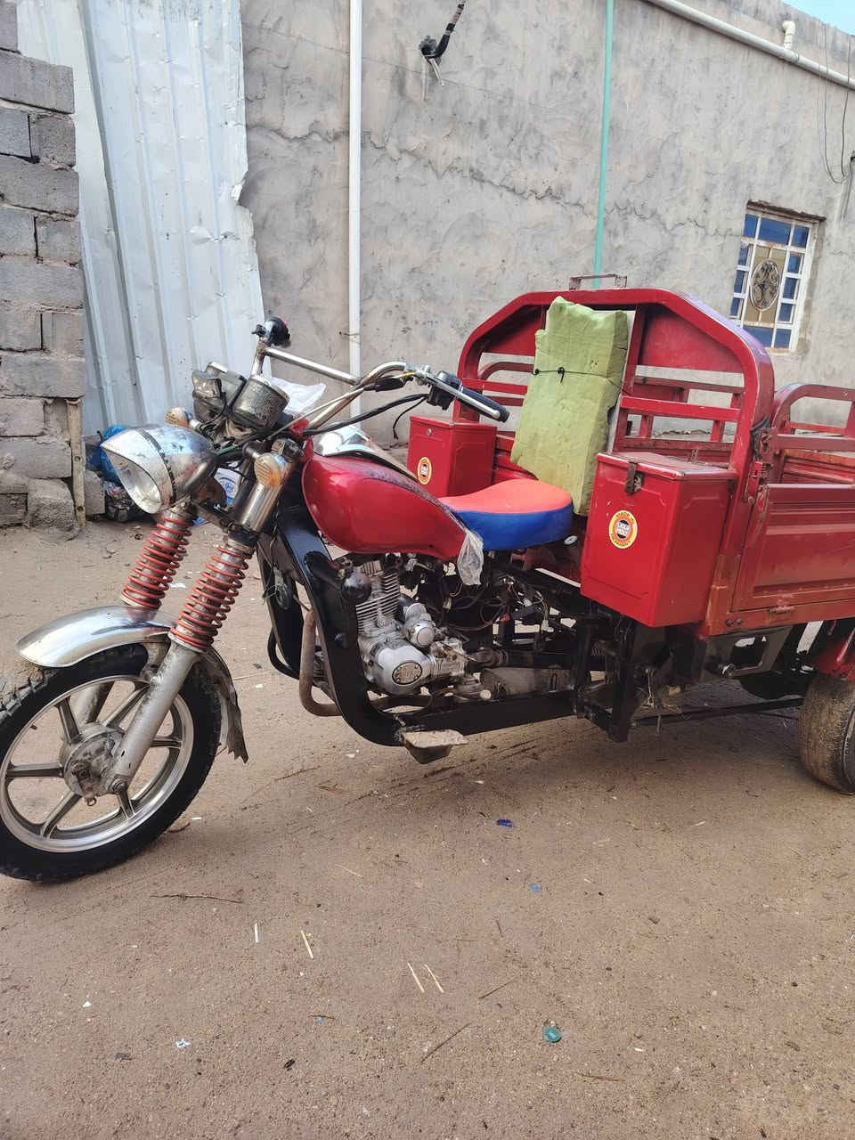 السلام عليكم شباب ستوته جمره للبيع موديل 2019 سعر 1,750,000 وبيها مجال محرك جديد صار له شهر من شاده ***********
