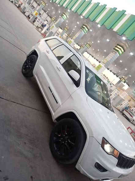 السلام عليكم للبيع جيب موديل 2017 وارد امريكي حادثها بابين جهة السايق بل عراق    صيانتها مستمرة وجاهزة بستم مال 14شاد اله بنزين عادي    خير من الله سياره ماشية 150 الف 
مواصفات السيارة
شاشة جبيرة
كامرة
حساسات خلفية
تحكمات ستيرن
شفتات ستيرن
كشنات جلد 
كشنات كهرباء 
كشنات تدفئة
تشغيل عن بعد
صندوك كهرباء
لايتات زنون 
مكينة 3600 
اخوان كل تفاصيل السياره ذاكرهن وسنوار السياره موجود وية الصور  من تخابرني لترجع تسألني عليهن رحمه على اهلك السياره عارضها ب 190 وبيها مجال بسيط مكانها بغداد  وهذا رقمي***********
