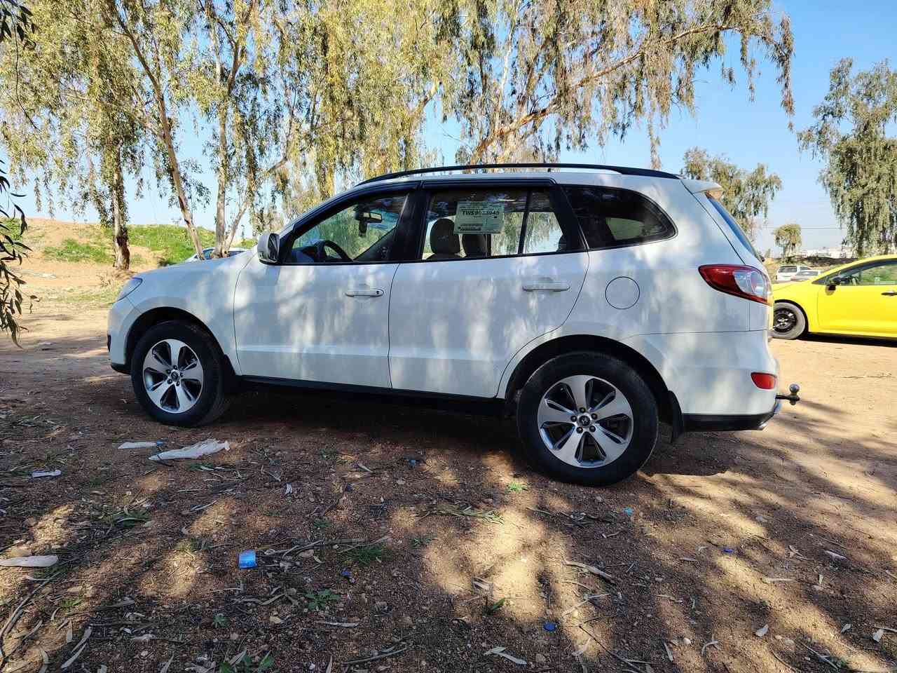 السلام عليكم سنتافي للبيع موديل 12 فتحه بالسقف سياره باسمي تبريد ثلج طخم تاير جديد حداديه جديد السياره بسمي اني الشرعي السعر 160 بيها شويه مجال خابر وتدلل***********  محرك اربعه
