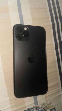 ١١ برو نظيف ذاكره ٢٥٦ ١١ برو نظيف ذاكره ٢٥٦ بطاريه ٦٧  مبدل شاشة فيس ا...