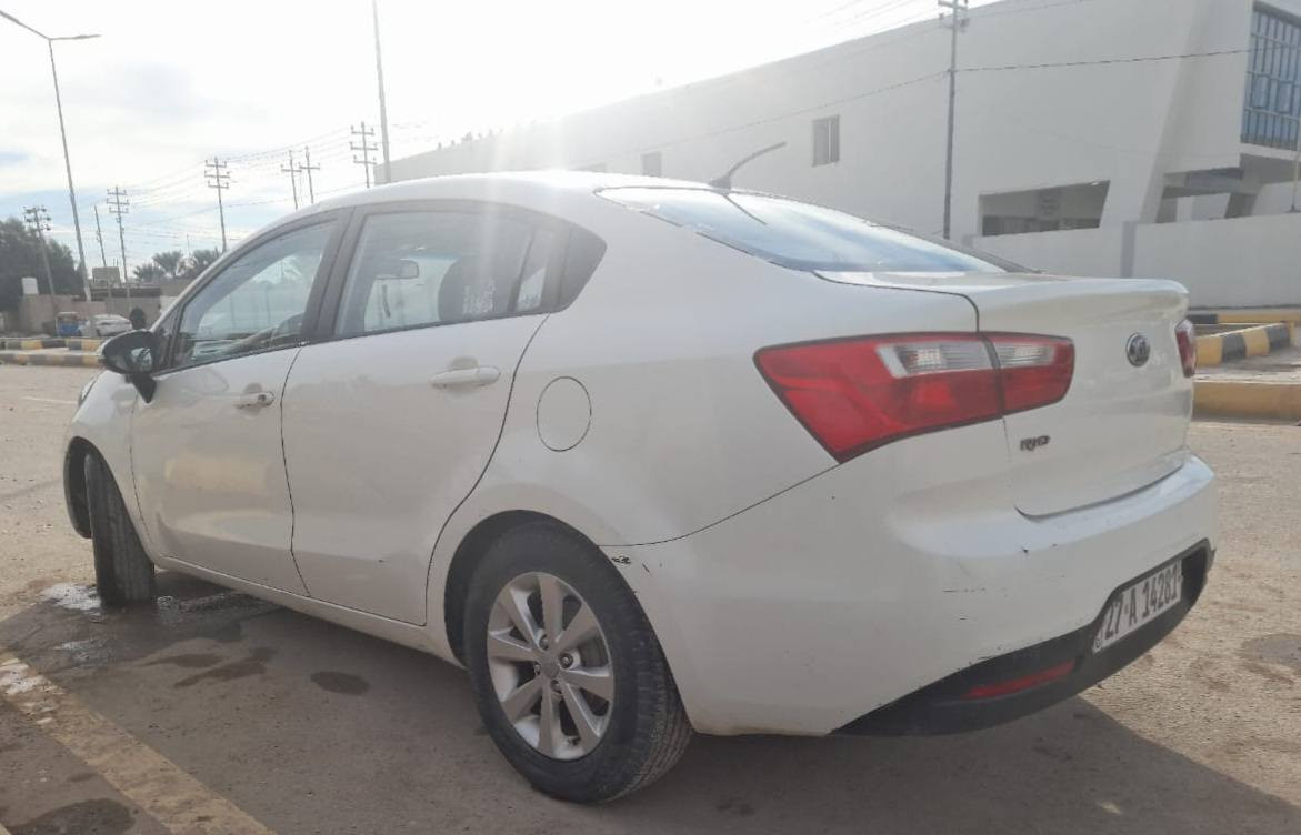 السلام عليكم كيا ريو 2014 خليجي  رقم دولي ذي قار تحويل مباشر سنويه 2029 محرك 1600 مكفوله من الضربه والتبديل  بيها فقط رش قطعتين  جهه العبري خشم الجاملغ الأمامي والهلال الخلفي فقط مواصفات شاشة تحكم استيرن كامل
بصمه تشغيل عل بُعد نظام ترحيب ويل كب تخم تاير السعر 85 وبيها مجال  بيع او مراوس مكاني ذي قار قضاء النصر للاستفسار الاتصال 
***********
***********
مكلف بلنشر
